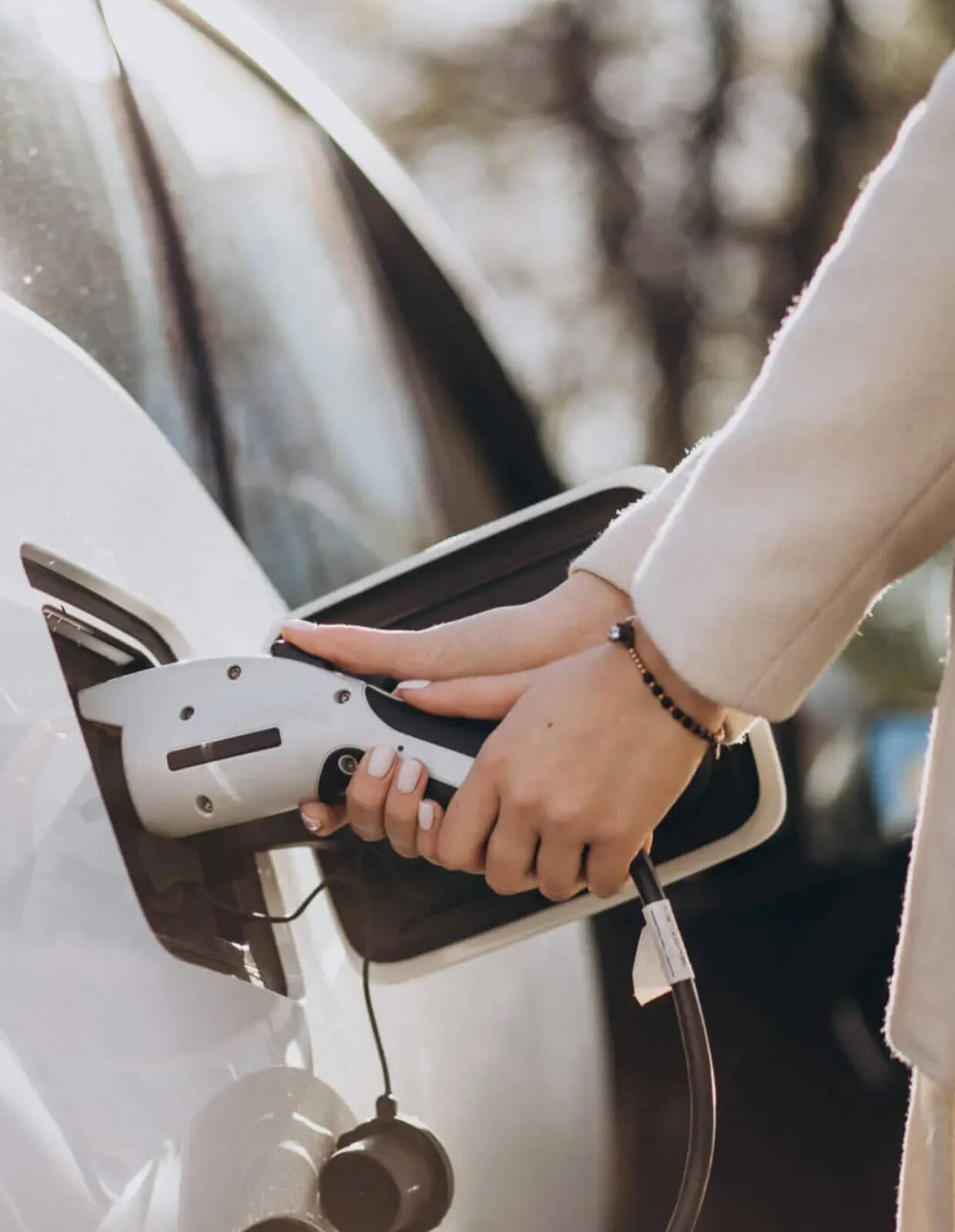 Borne de recharge véhicule électrique installation maison — Envolt Frontignan Hérault